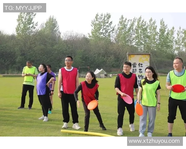 南京飞盘队在极限运动嘉年华中的灵活性表现引发热议与赞赏